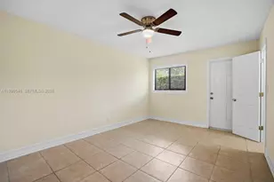 7604 SW Sw 10th Ct, North Lauderdale, FL 33068 - Photo 13