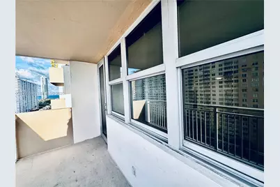 250 174th St #1212, Sunny Isles Beach, FL 33160 - Photo 5