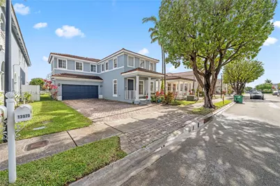 13970 SW 276th Way, Homestead, FL 33032 - Photo 3