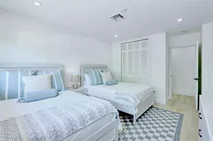 1050 SE 5th Ct, Pompano Beach, FL 33060 - Photo 33