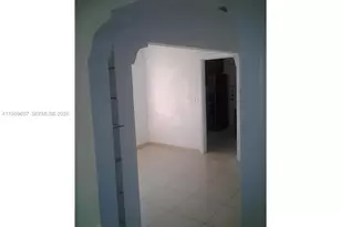 9841 SW 48th St, Miami, FL 33165 - Photo 11