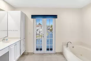 20780 NE 32nd Ave, Aventura, FL 33180 - Photo 33