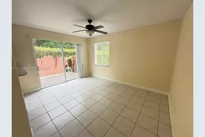 6990 NW 177th St #J100, Hialeah, FL 33015 - Photo 7