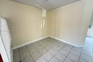 6990 NW 177th St, Hialeah, FL 33015 - Photo 11