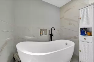 5316 Jackson St, Hollywood, FL 33021 - Photo 43