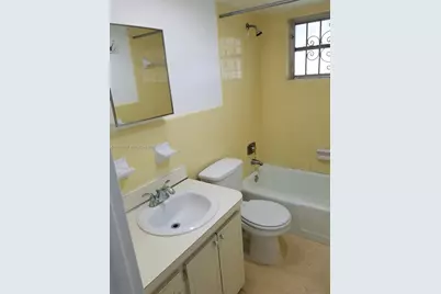 701 NW 1st St #19, Hallandale Beach, FL 33009 - Photo 13