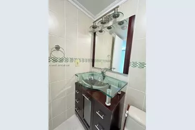 2540 W 67th Pl #204-28, Hialeah, FL 33016 - Photo 9