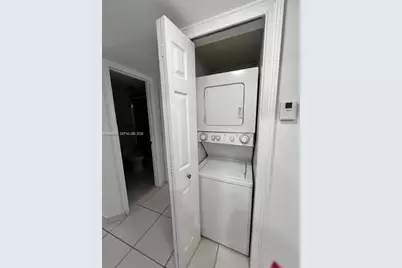 2540 W 67th Pl #204-28, Hialeah, FL 33016 - Photo 11
