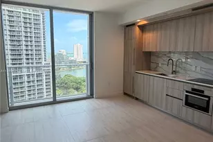 77 SE 5, Miami, FL 33131 - Photo 25