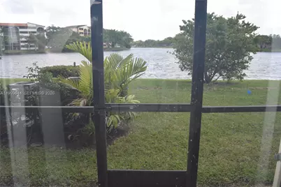 10013 Winding Lake Rd #102, Sunrise, FL 33351 - Photo 23