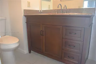 10013 Winding Lake Rd, Sunrise, FL 33351 - Photo 29