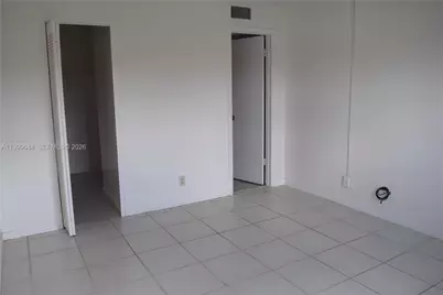 10013 Winding Lake Rd #102, Sunrise, FL 33351 - Photo 27