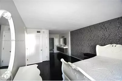 [Address not provided], Hallandale Beach, FL 33009 - Photo 13