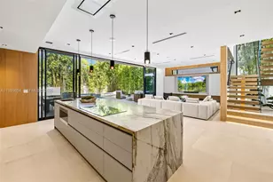 325 W 63rd St, Miami Beach, FL 33141 - Photo 25