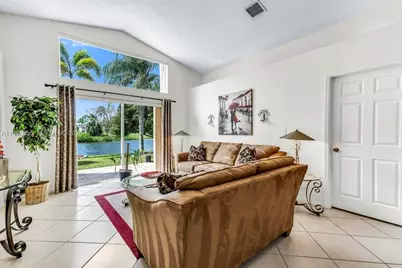 17548 SW 28th Ct, Miramar, FL 33029 - Photo 9