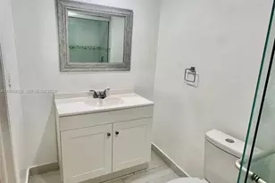 8550 SW 109th Ave, Miami, FL 33173 - Photo 17