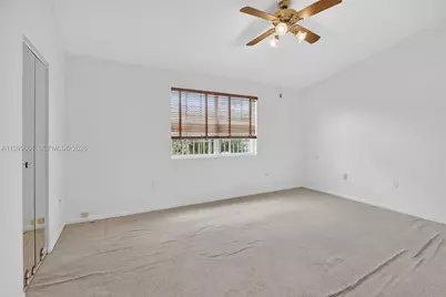 10845 NW 8th St, Pembroke Pines, FL 33026 - Photo 17