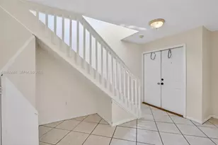 10845 NW 8th St, Pembroke Pines, FL 33026 - Photo 7