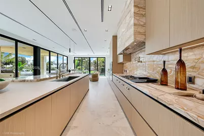 770 Lake Rd, Miami, FL 33137 - Photo 13