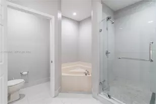 1611 Passion Vine Cir, Weston, FL 33326 - Photo 23