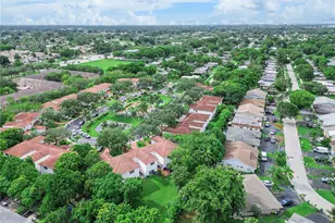 7659 Tamarac Island Cir, Tamarac, FL 33321 - Photo 41