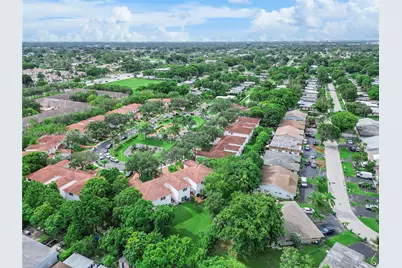 7659 Tamarac Island Circle, Tamarac, FL 33321 - Photo 39