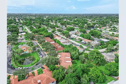 7659 Tamarac Island Circle, Tamarac, FL 33321 - Photo 37