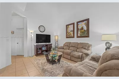 2020 SE 23rd Ave, Homestead, FL 33035 - Photo 7