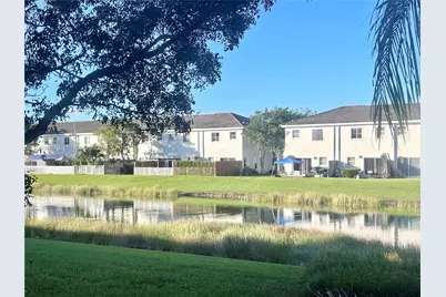 1635 SE 31st Ct #1635, Homestead, FL 33035 - Photo 3