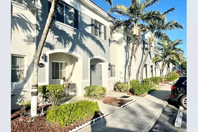 1635 SE 31st Ct #1635, Homestead, FL 33035 - Photo 1