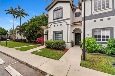 7802 Catalina Cir, Tamarac, FL 33321 - Photo 3