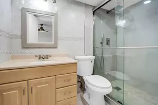 8107 SW 23rd Ct, North Lauderdale, FL 33068 - Photo 15
