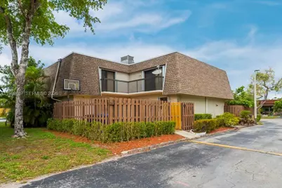 8107 SW 23rd Ct #29D, North Lauderdale, FL 33068 - Photo 29