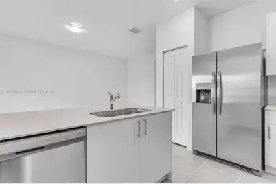 2661 SE 28th St, Homestead, FL 33035 - Photo 13