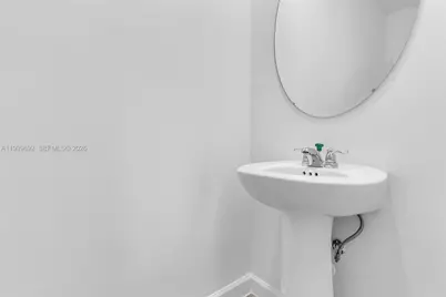 2661 SE 28th St, Homestead, FL 33035 - Photo 15