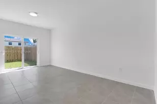 2661 SE 28th St, Homestead, FL 33035 - Photo 9