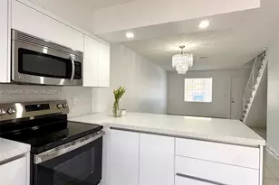 1460 W 41st St, Hialeah, FL 33012 - Photo 17