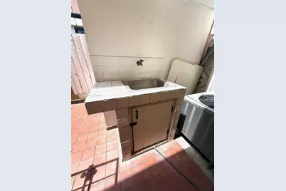 1460 W 41st St #1460, Hialeah, FL 33012 - Photo 43