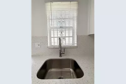 1460 W 41st St #1460, Hialeah, FL 33012 - Photo 13