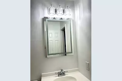 1460 W 41st St #1460, Hialeah, FL 33012 - Photo 37