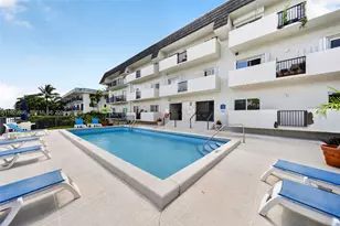 6815 Edgewater Dr, Coral Gables, FL 33133 - Photo 27