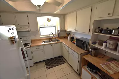 2688 Dudley Drive #J, West Palm Beach, FL 33415 - Photo 5