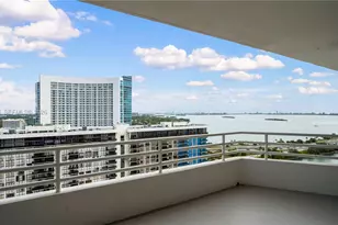 555 NE 34th St, Miami, FL 33137 - Photo 13