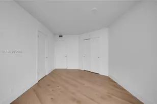 555 NE 34th St, Miami, FL 33137 - Photo 31
