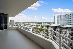 555 NE 34th St, Miami, FL 33137 - Photo 15