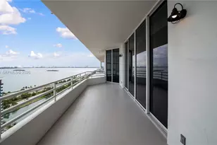 555 NE 34th St, Miami, FL 33137 - Photo 17