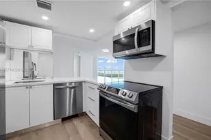 555 NE 34th St, Miami, FL 33137 - Photo 5