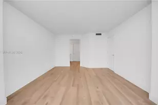 555 NE 34th St, Miami, FL 33137 - Photo 21