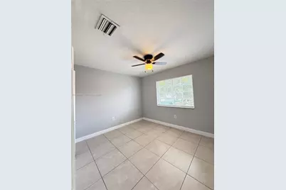 8428 NW 103rd St #104C, Hialeah Gardens, FL 33016 - Photo 23