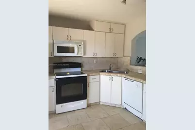 8428 NW 103rd St #104C, Hialeah Gardens, FL 33016 - Photo 7